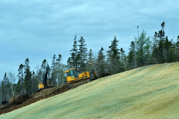 Hill Excavation in Crossville